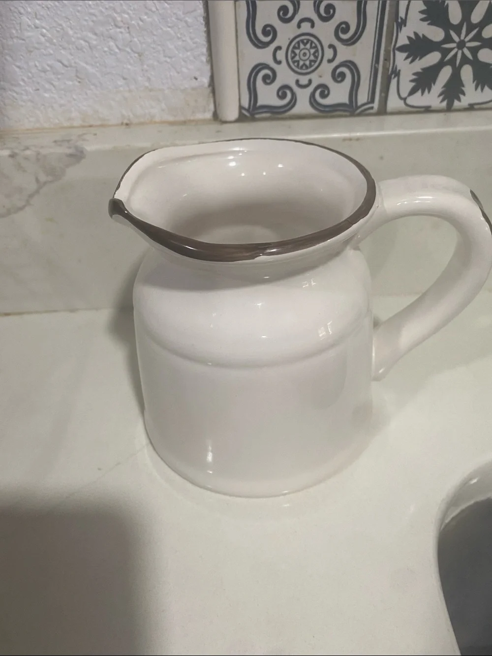 Home Essentials La Dolce Vita Turino White Ceramic Pitcher with Brown Rim